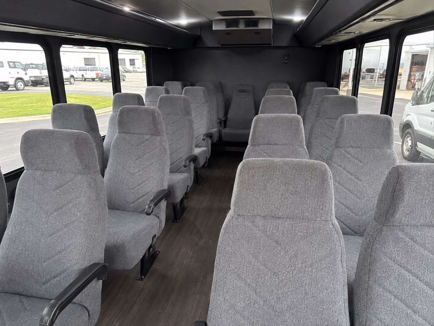 bus rentals for hockey fan groups in glendale