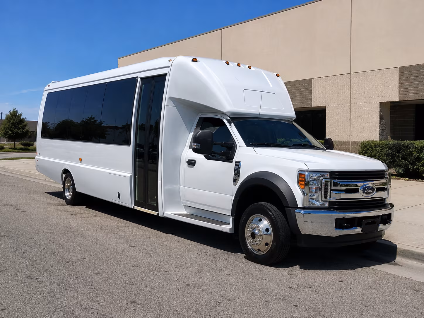 charter buses for cardinals games and state farm stadium events