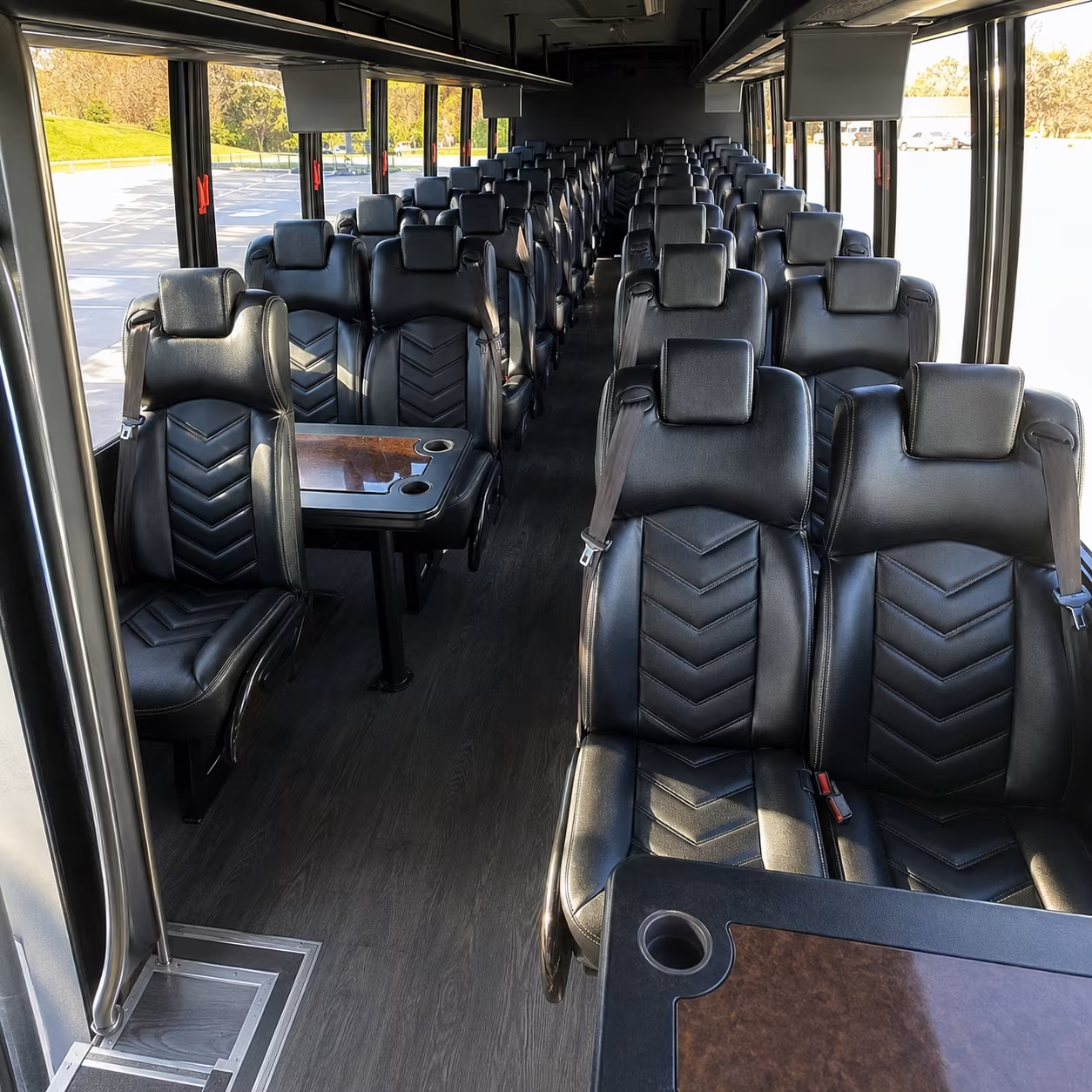 does the day of the week or the date change what a bus rental costs in glendale