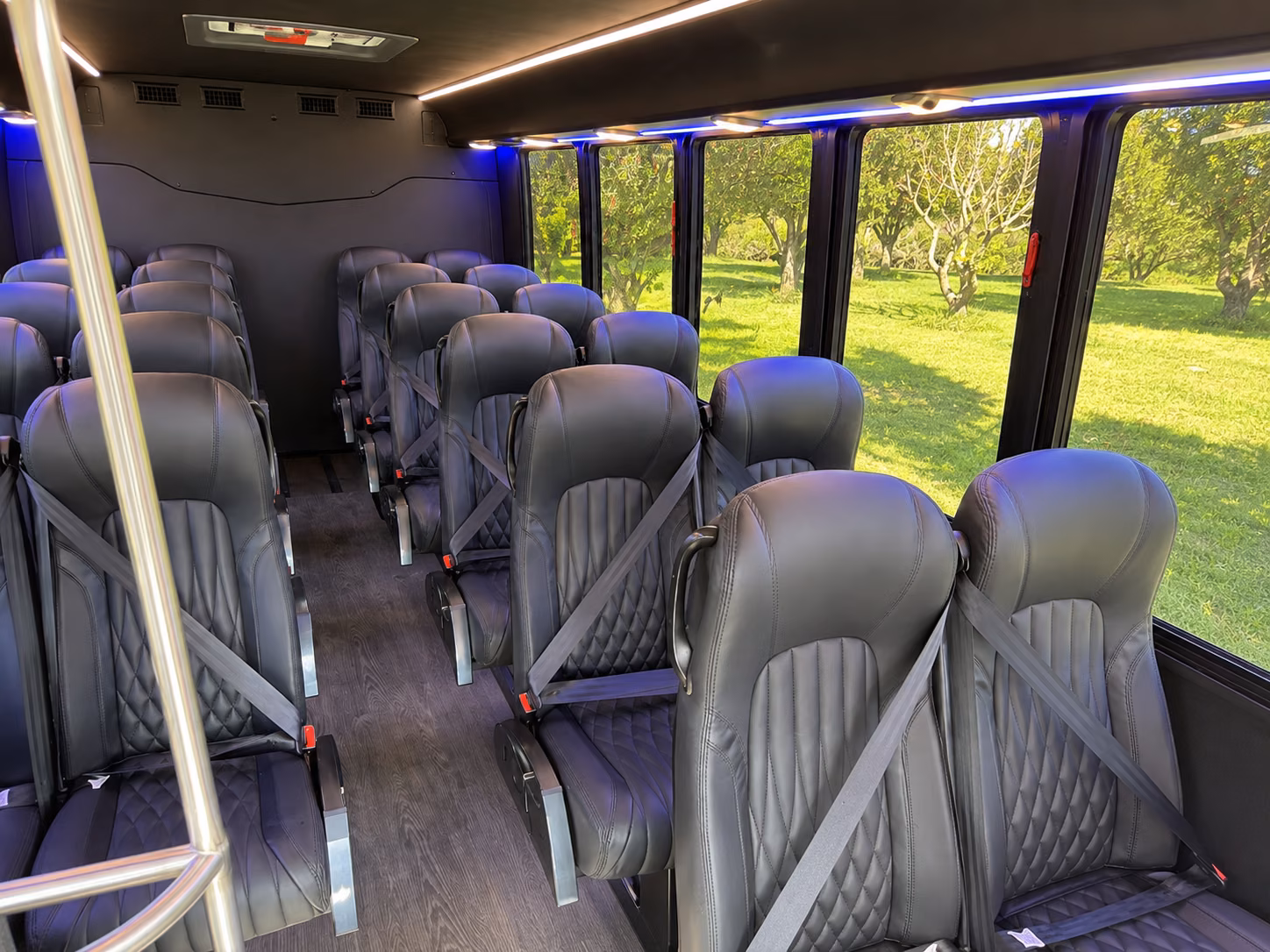 glendale 15 passenger minibus inside