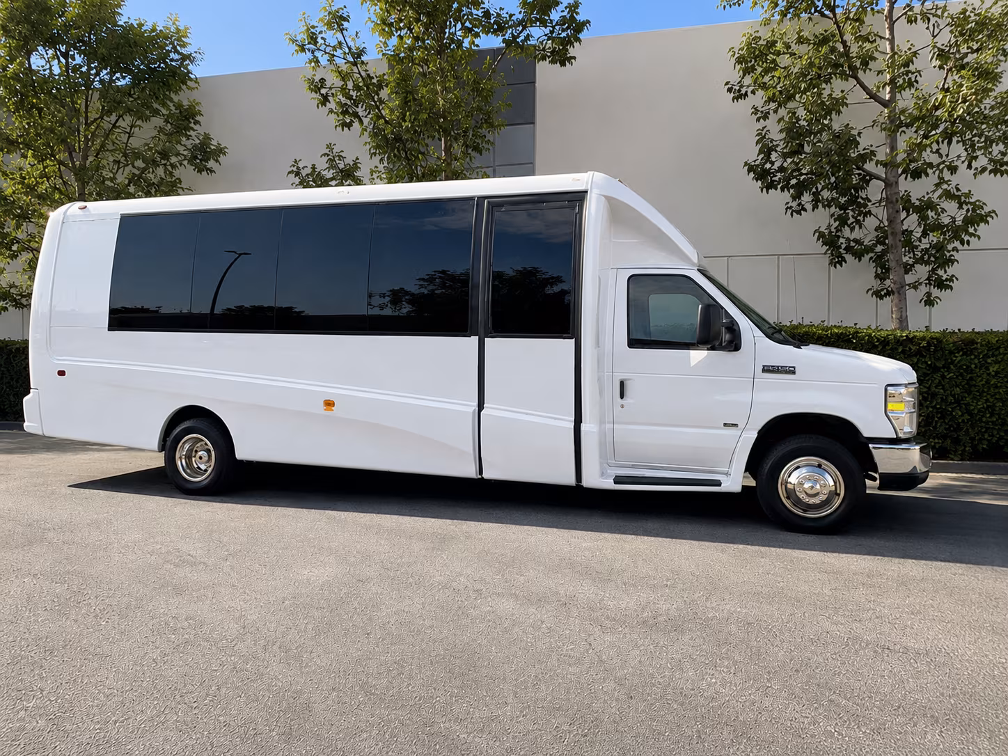 glendale bus rentals