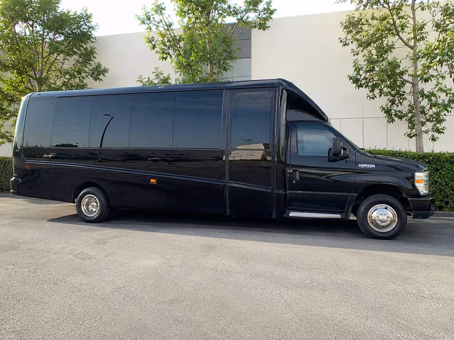 glendale wine tour transportation