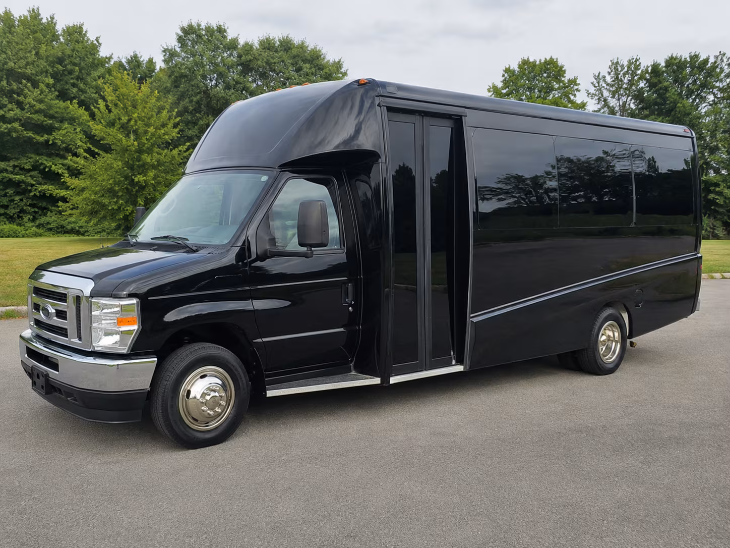 science and stem field trip buses for glendale schools